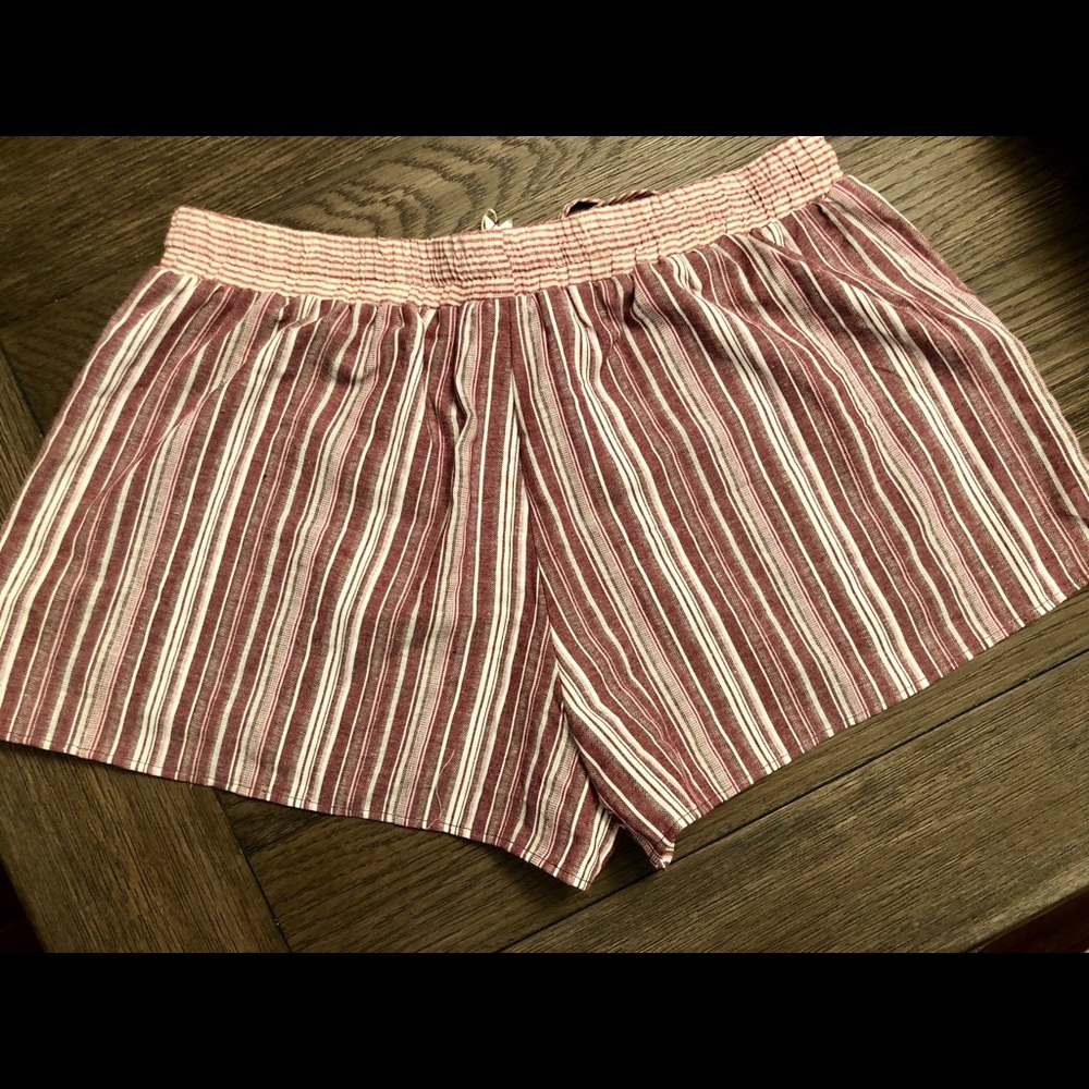 Shorts - Picture 3 of 3